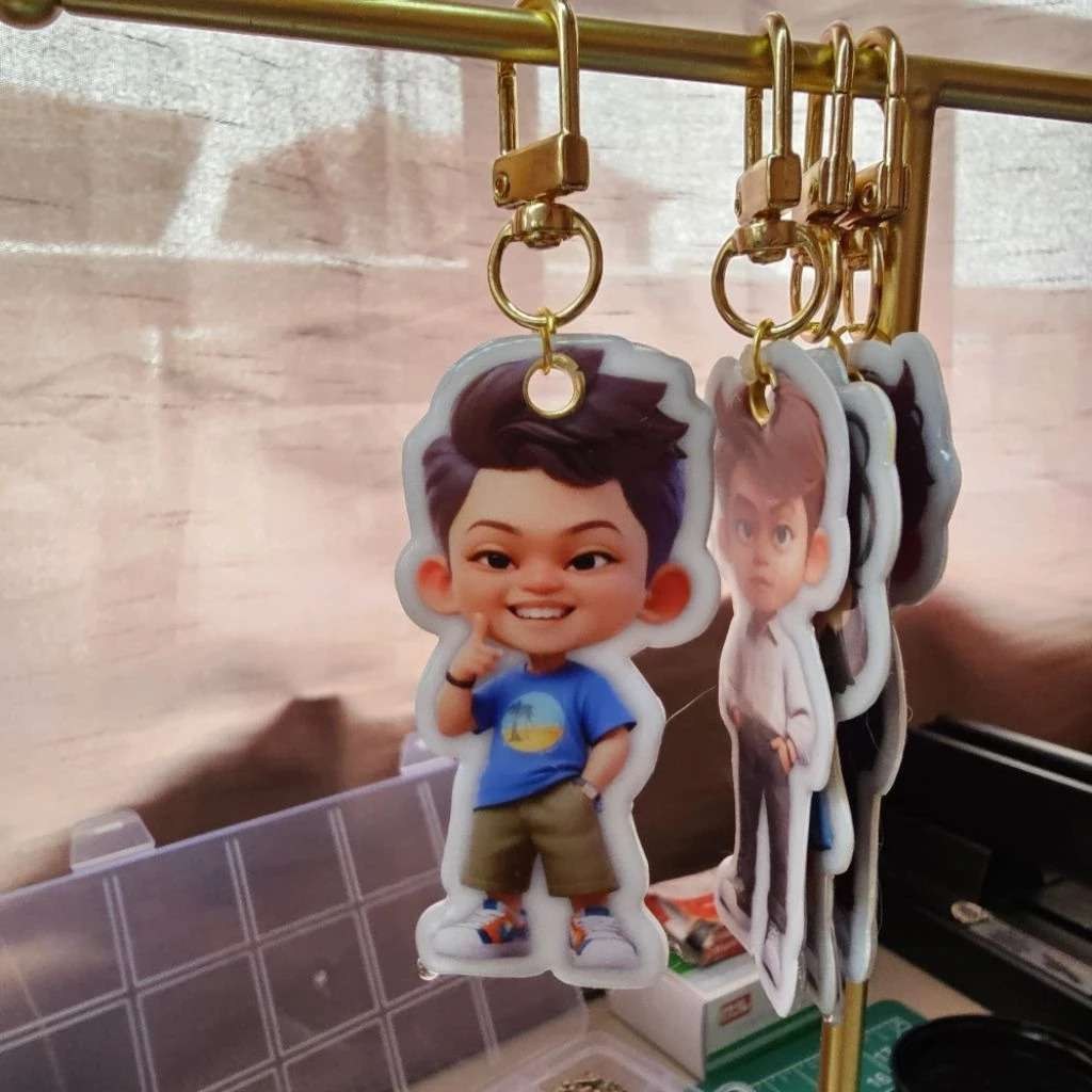 Little character keychain